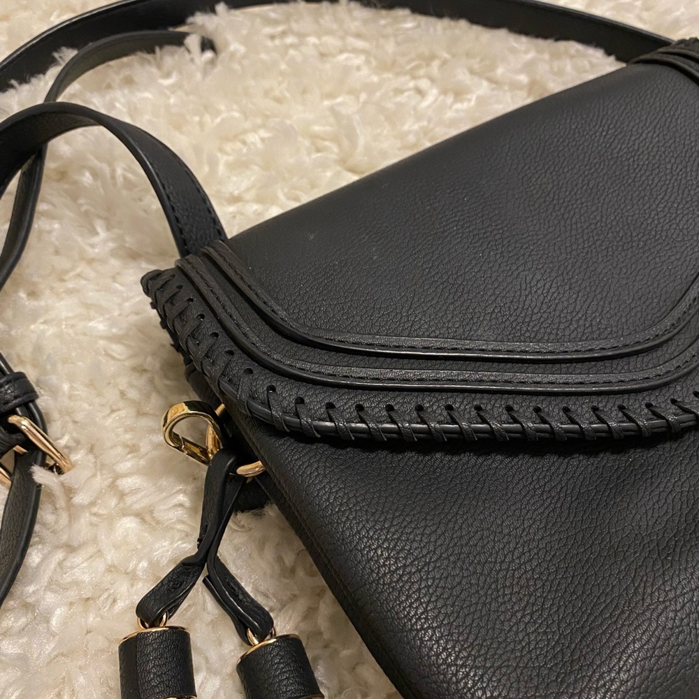 Black Crossbody - Picture 2 of 6